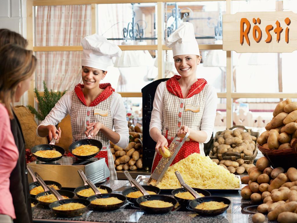Hotel Landzeit Restaurant Voralpenkreuz Sattledt Zewnętrze zdjęcie